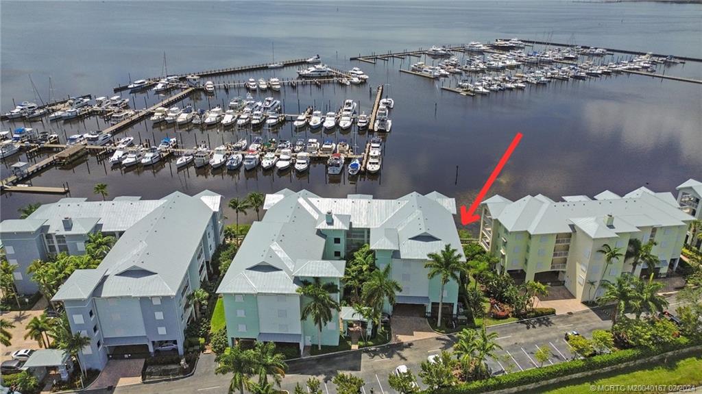 Condominium for sale in Stuart FL at 815 NW Flagler Avenue 406 in