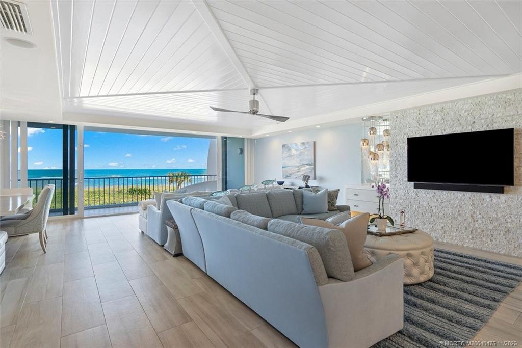 2001 SE Sailfish Point Boulevard 206, Stuart, FL 34996