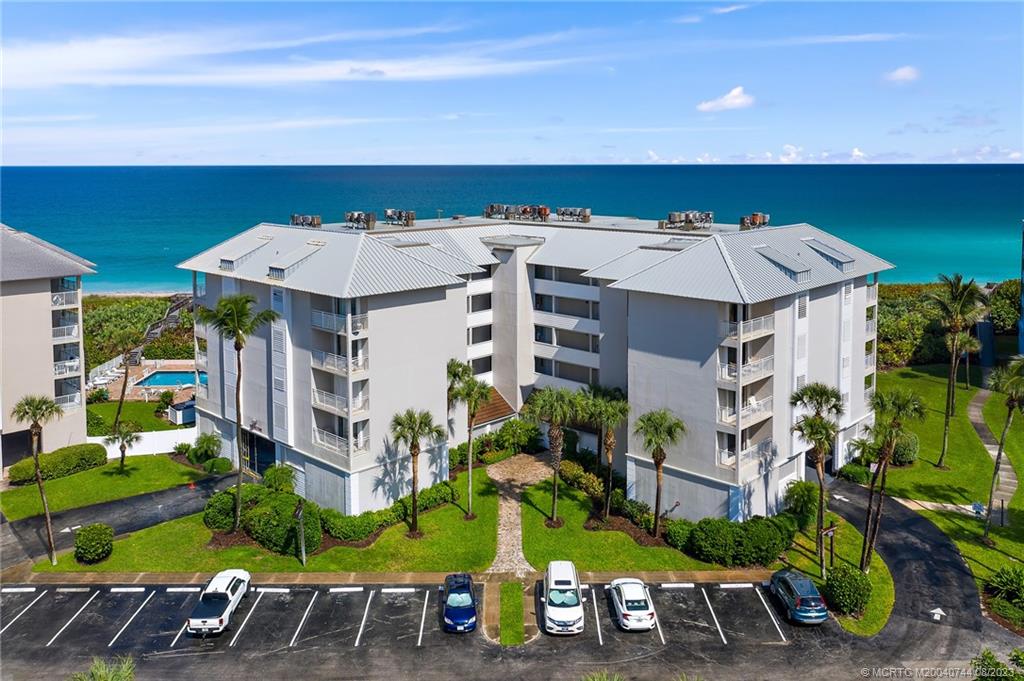 379 NE Tradewind Lane 206, Stuart, FL 34996