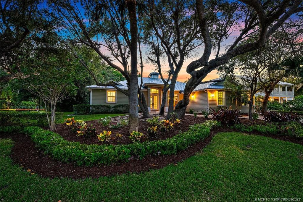 1418 NE Oak Bluff Lane NE, Jensen Beach, FL 34957