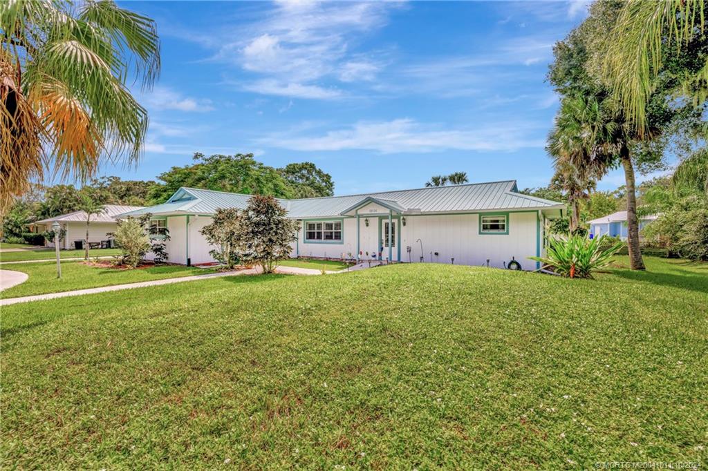6806 SW Chase Court, Stuart, FL 34997