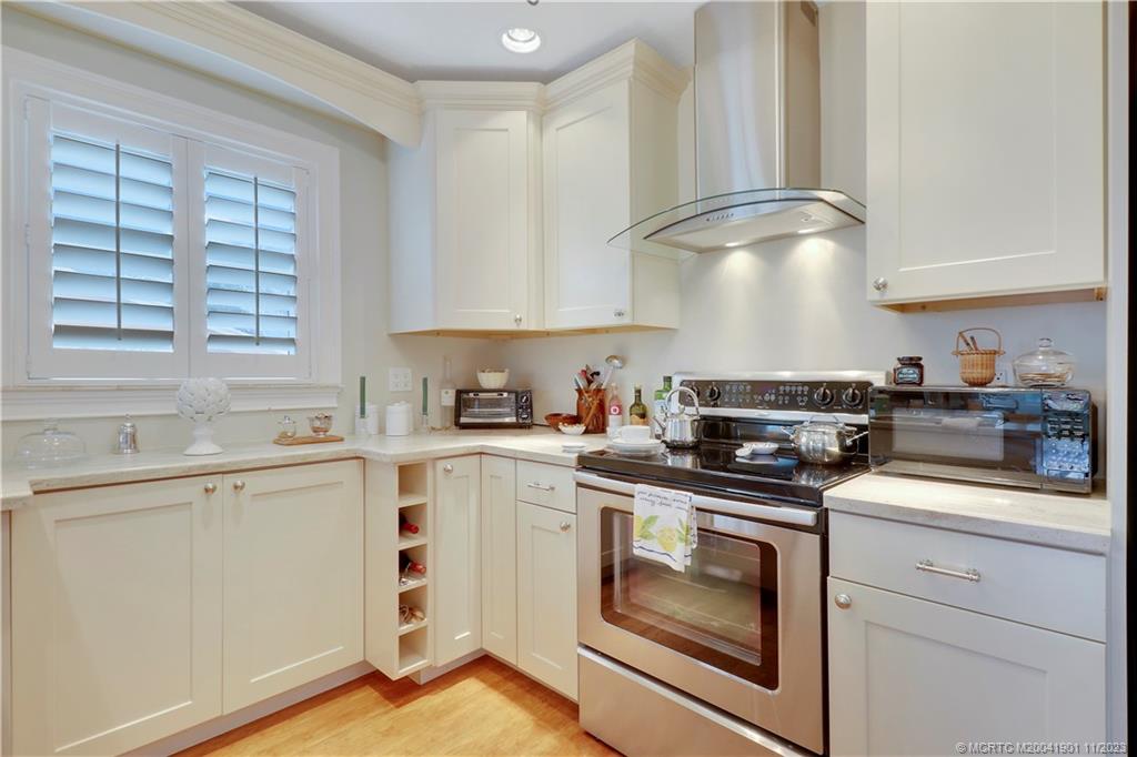 Condominium for sale in Stuart FL at 2950 SE Ocean Boulevard 109404 in