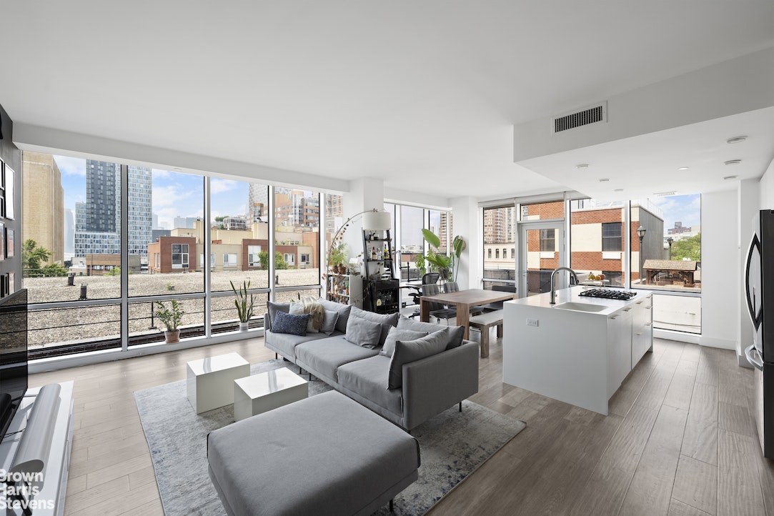 5-19 BORDEN Avenue 3A, New York City, NY 