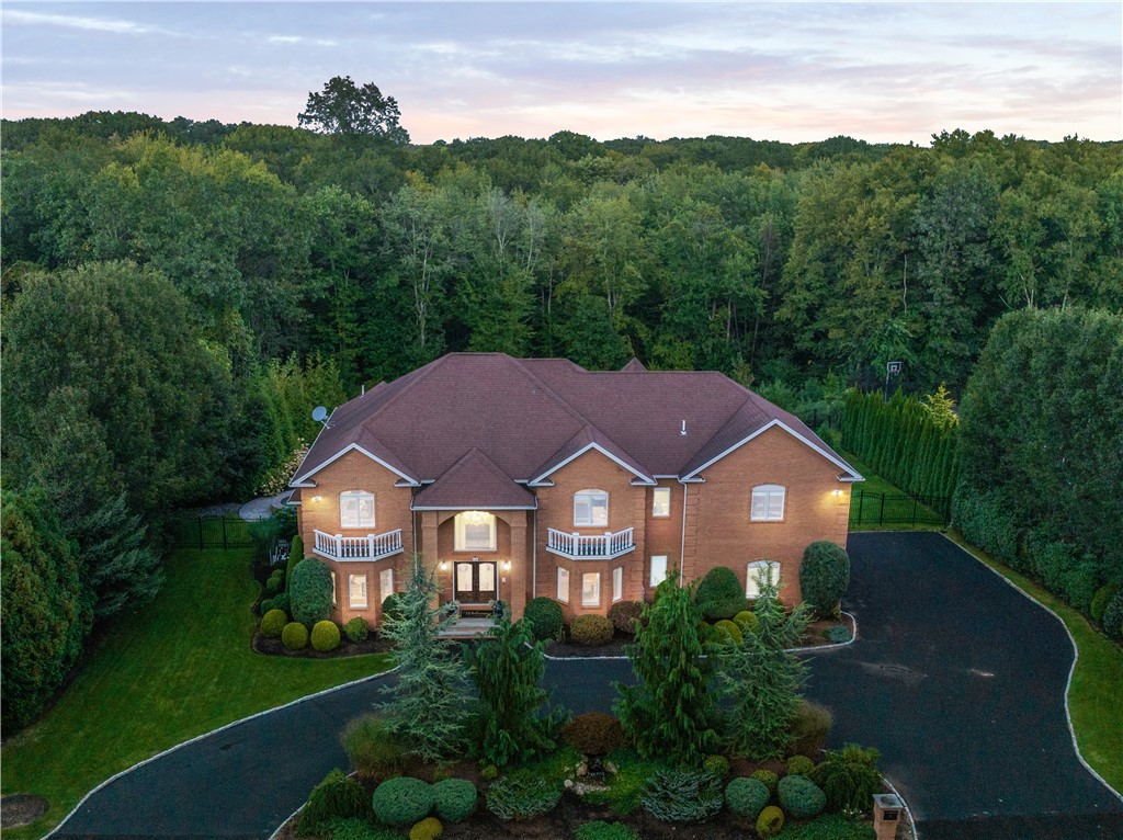 20 Red Brook Crossing, Lincoln, RI 02865