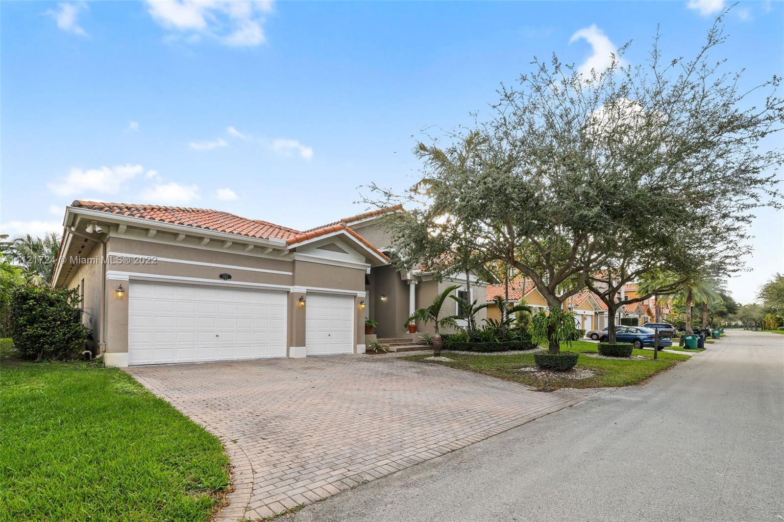 Photo 1 of 7914 194th St in Cutler Bay - MLS A11121724