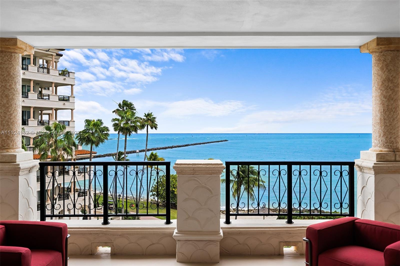 Oceanside Corner residence  Features 3 bedrooms with 4.5 baths has 3959 sqft of interior and 1600 sqft of terraces. Direct ocean views from living and master bedroom and Biscayne Bay and downtown views from the 2/3rd bedrooms. Snaidero kitchen with Gaggenau appliances.
