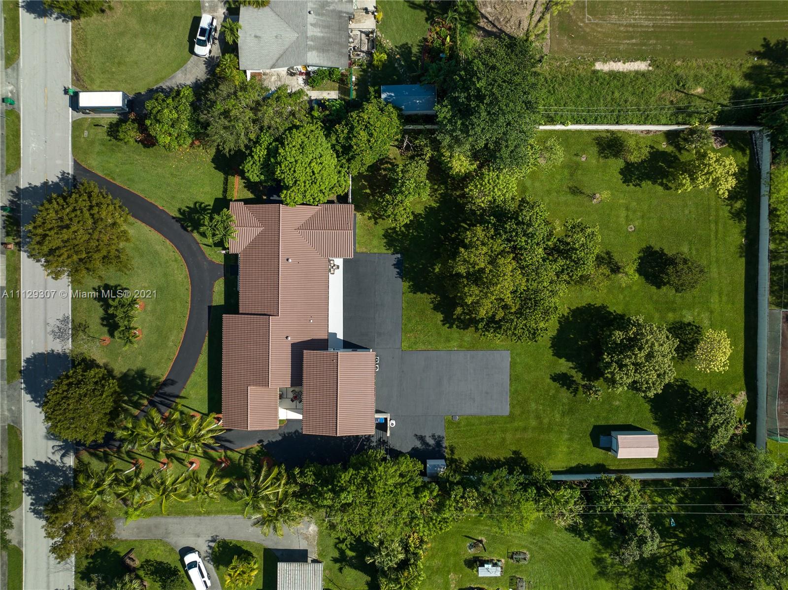 Photo 2 of 9800 64th Street in Miami - MLS A11129307