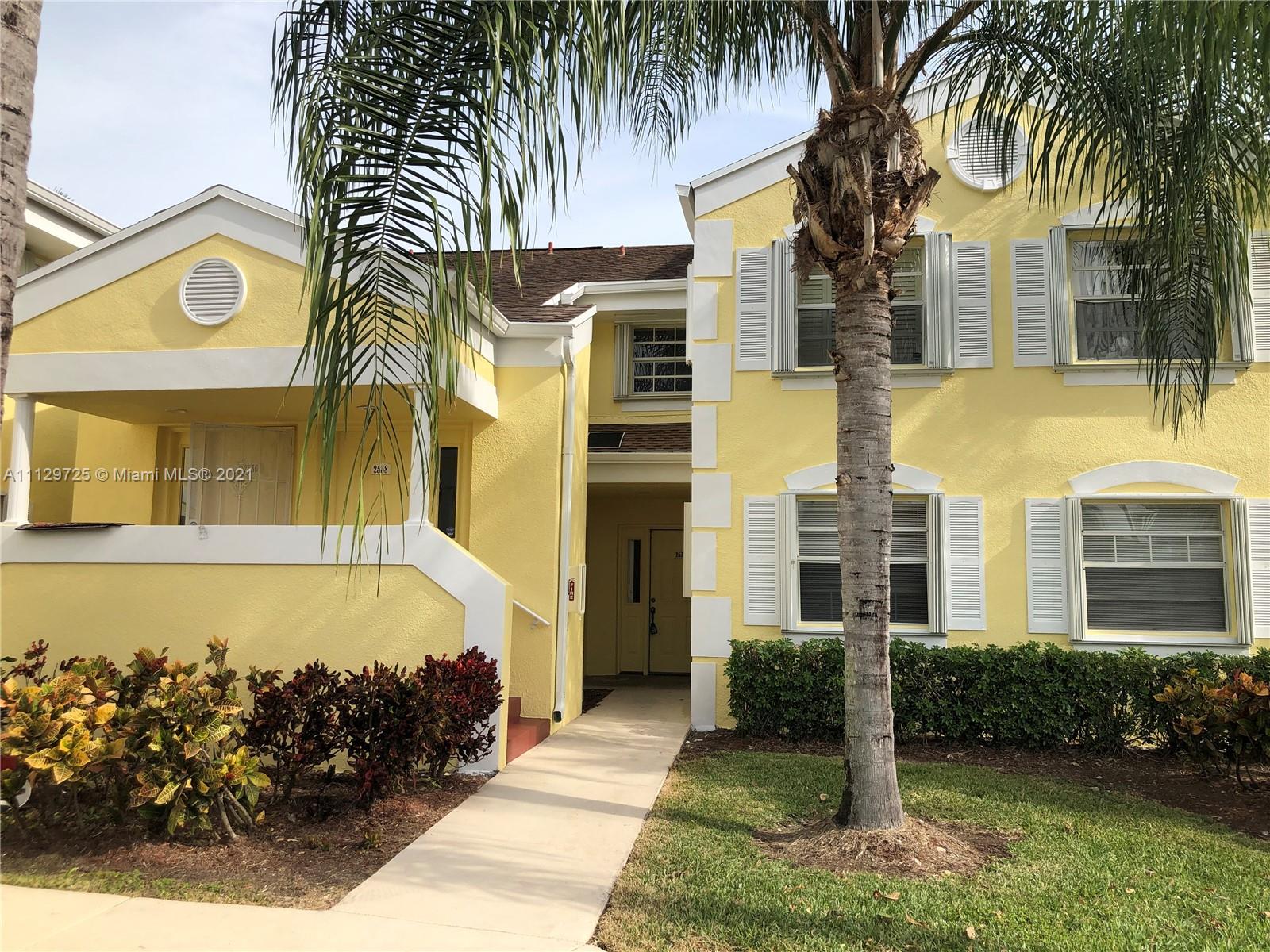 LOVELY UPDATED FIRST FLOOR CONDO IN HIGHLY DESIRABLE KEYS GATE COMMUNITY. RENOVATED A LITTLE OVER A YEAR AGO WITH NEW KITCHEN, STAINLESS STEELE APPLIANCES, UPDATED BATHROOMS, LAMINATE FLOORS IN BEDROOMS & NO MORE POPCORN CEILINGS!! OFFERS SCREENED PATIO & ACCORDIAN SHUTTERS.  ONE MONTHLY HOA PAYMENT COVERS WATER, SEWER, ATT UVERSE CABLE & WIFI W/ FIBEROPTIC, INSURANCE, SECURITY & CLUBHOUSE ACCESS.