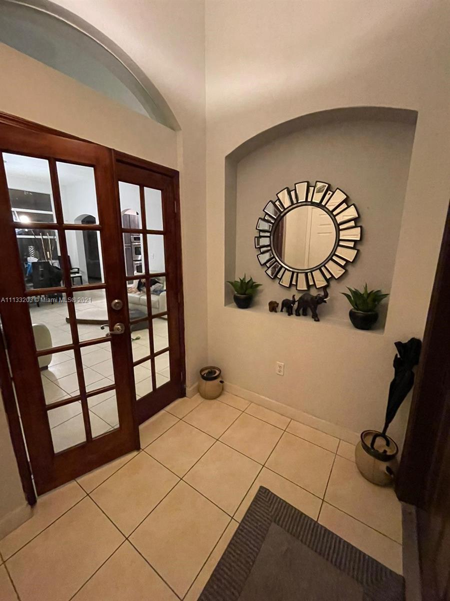 Photo 1 of 2903 144th Pl in Miami - MLS A11133203