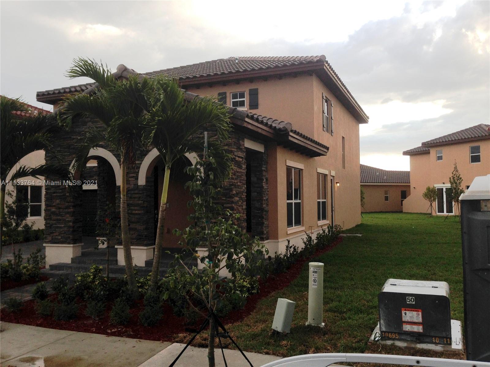 Photo 2 of 9216 170th Psge in Miami - MLS A11133764