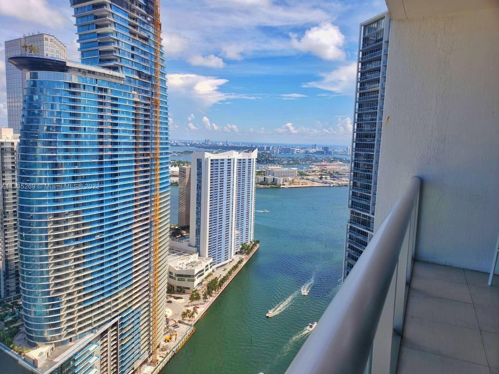 Short term rentals allowed!  Spectacular Penthouse 1/1  Fully Furnished, breathtaking water & skyline views and private large balcony. Luxury 50- story Tower located in the heart of Financial District in Miami. private balcony.  Rentals daily, weekly, monthly, long term permitted and much more.