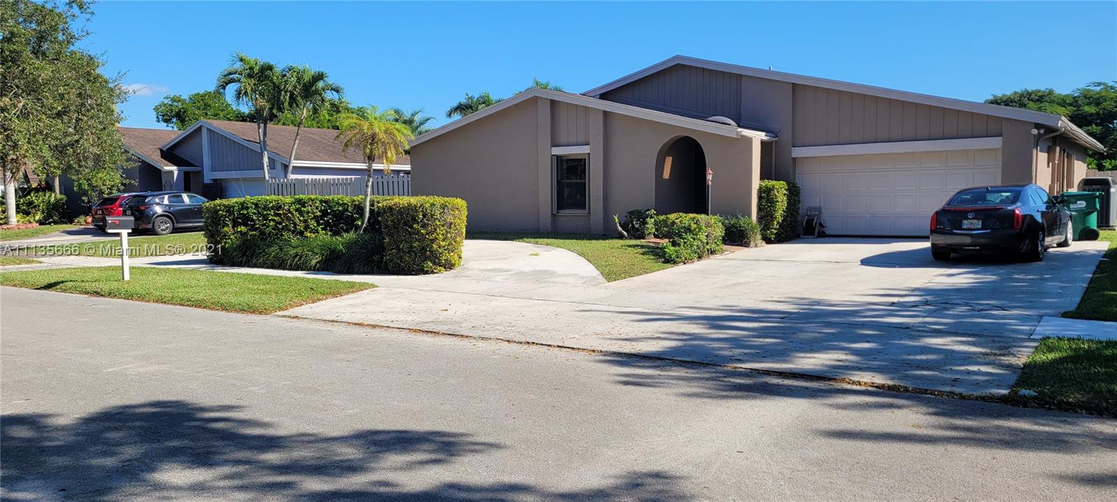 Photo 1 of 10605 132nd Ct in Miami - MLS A11135666