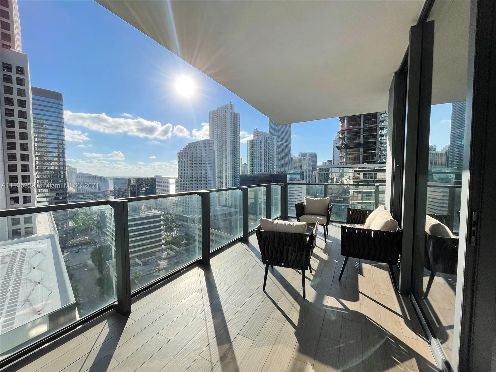 SPECTACULAR 2BR/2.5BA CORNER RESIDENCE IN BRICKELL CITY CENTRE. MOST DESIRABLE AND WELL PRICED 01 CORNER UNIT IN REACH. STUNNING BAY & OCEAN VIEW. FLOW THRU TILE FLOORING, FLOOR TO CEILING WINDOW, +300 SF WRAP AROUND BALCONY, MODERN KITCHEN WITH BOSCH APPLIANCES CUSTOM CLOSET IN MASTER BEDROOM, STONEWALL IN BATHS. BRICKELL CITY CENTRE OFFERS 2 SWIMMING POOLS, BBQ GRILLS, CHILDREN'S PLAY AREA & FITNESS CENTER. WALK TO CASUAL/FINE DINING & SHOPPING. 24 HOUR NOTICE TO SHOW. TENANT OCCUPIED UNTIL AUGUST 14 2022 PAYING $3,950/Month. READ REMARKS BEFORE REQUESTING SHOWING.