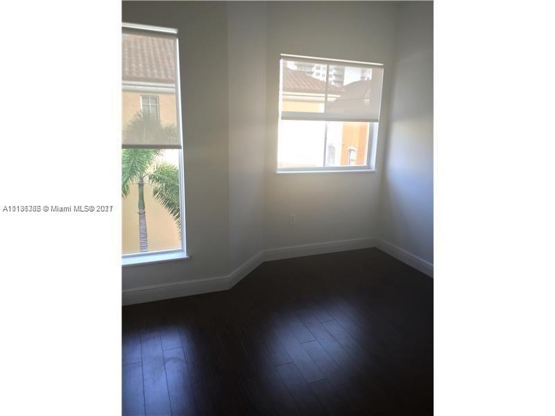 18404 NE 27th Ct 123, Aventura, Florida 33160, 3 Bedrooms Bedrooms, ,2 BathroomsBathrooms,Residential,For Sale,18404 NE 27th Ct 123,A11136385
