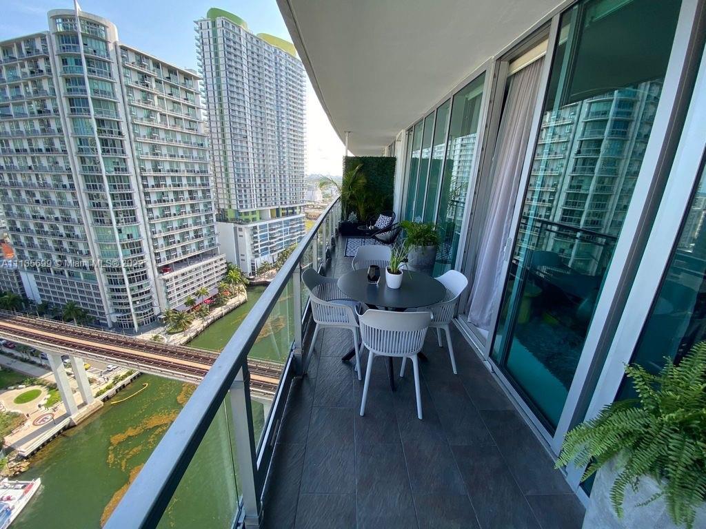 92 SW 3rd St #2303 For Sale A11135699, FL