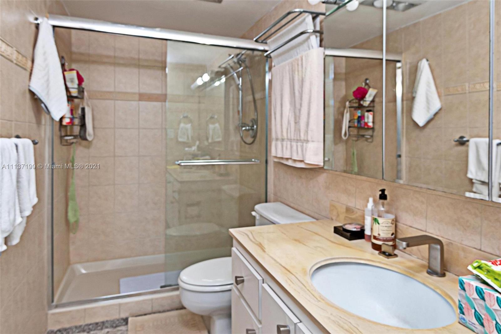1980 S Ocean Dr 21G, Hallandale Beach, Florida 33009, 2 Bedrooms Bedrooms, ,2 BathroomsBathrooms,Residential,For Sale,1980 S Ocean Dr 21G,A11137199