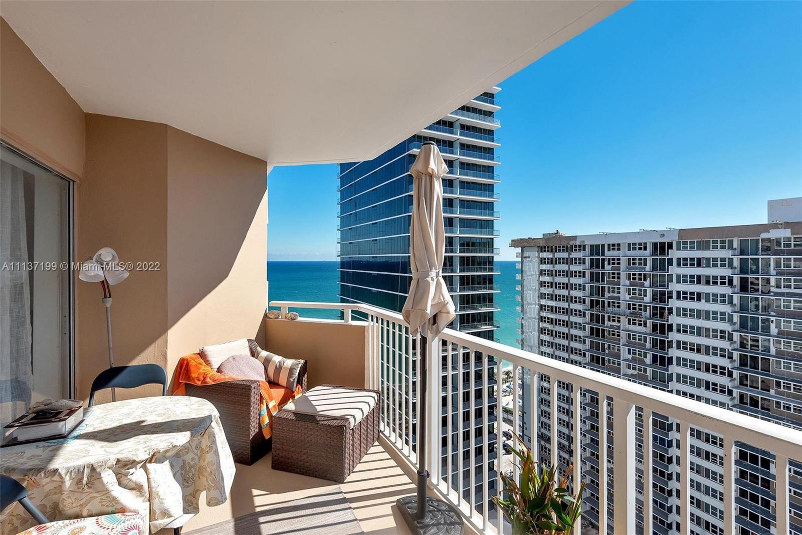 1980 S Ocean Dr 21G, Hallandale Beach, Florida 33009, 2 Bedrooms Bedrooms, ,2 BathroomsBathrooms,Residential,For Sale,1980 S Ocean Dr 21G,A11137199