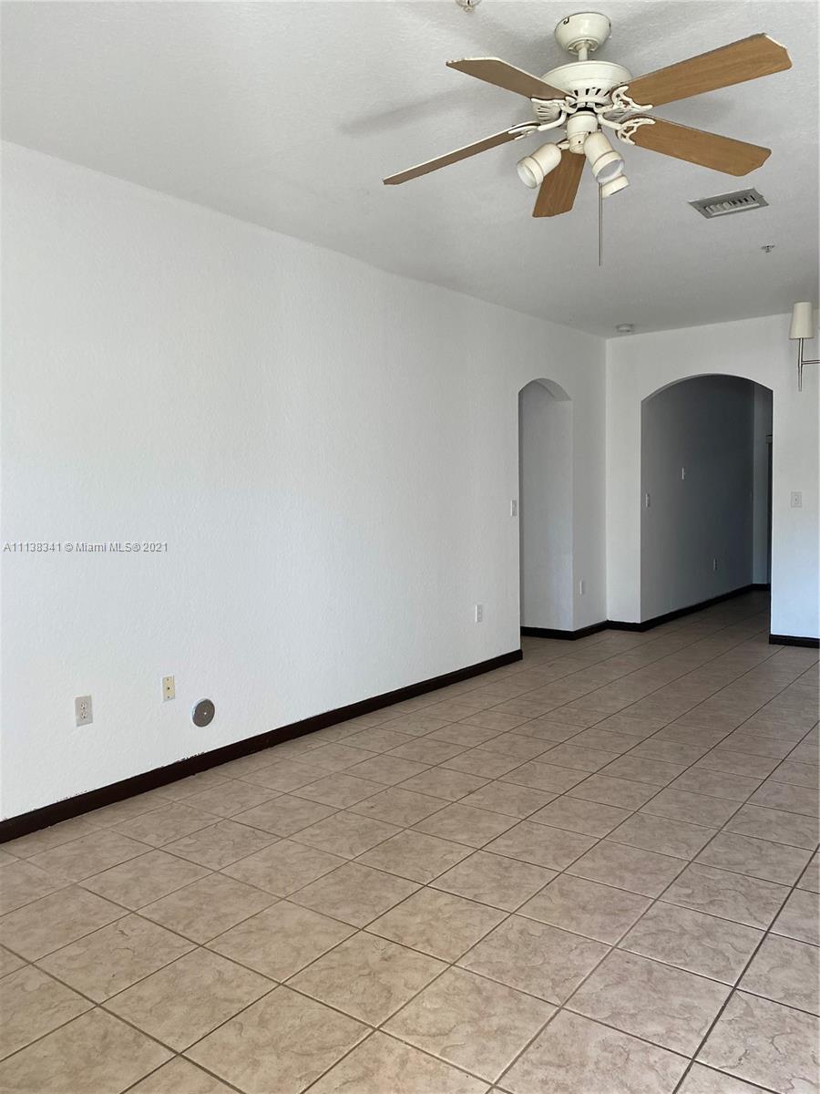5610 NW 114th Pl 108, Doral, Florida 33178, 3 Bedrooms Bedrooms, ,2 BathroomsBathrooms,Residentiallease,For Rent,5610 NW 114th Pl 108,A11138341