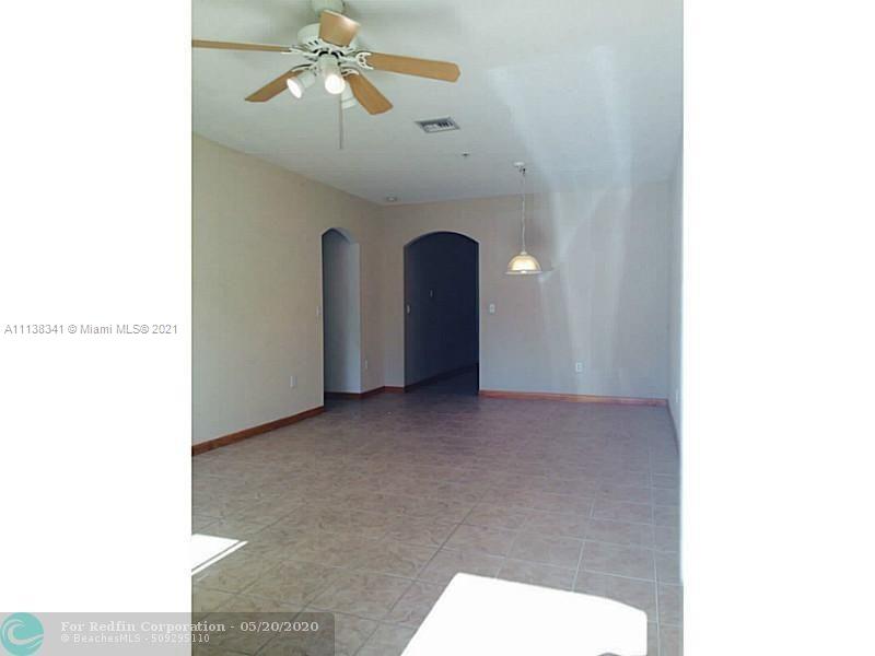 5610 NW 114th Pl 108, Doral, Florida 33178, 3 Bedrooms Bedrooms, ,2 BathroomsBathrooms,Residentiallease,For Rent,5610 NW 114th Pl 108,A11138341