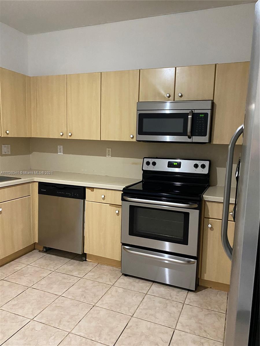5610 NW 114th Pl 108, Doral, Florida 33178, 3 Bedrooms Bedrooms, ,2 BathroomsBathrooms,Residentiallease,For Rent,5610 NW 114th Pl 108,A11138341