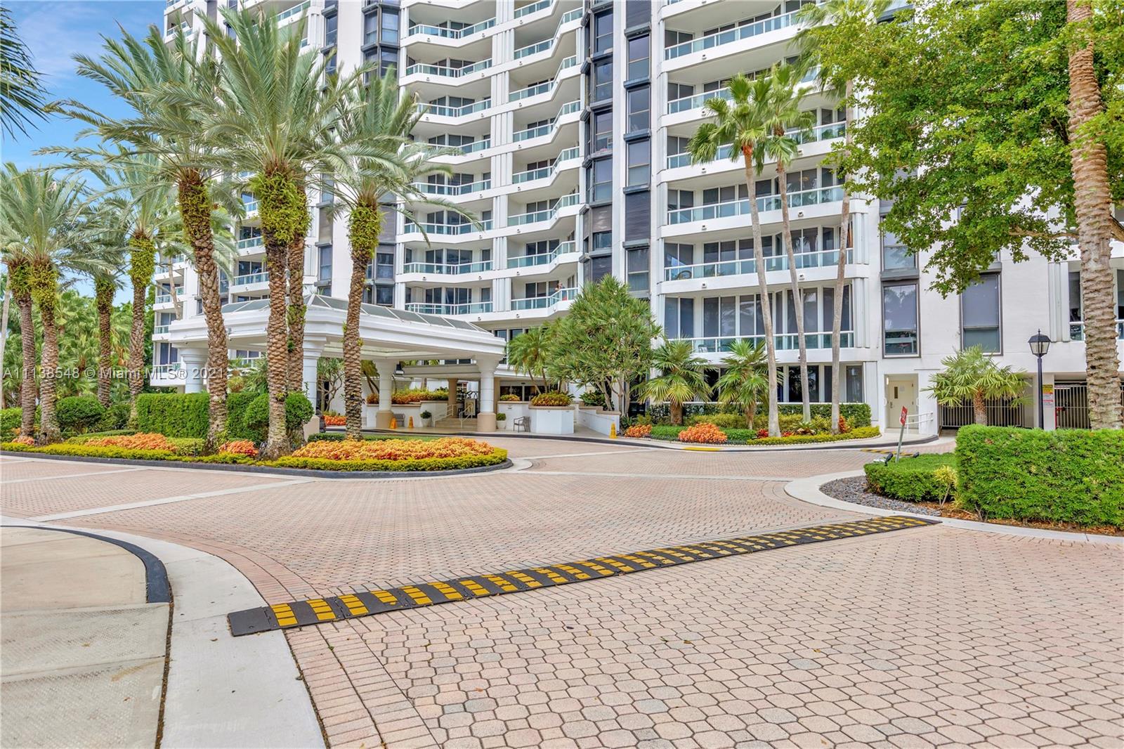 Photo 1 of North Tower At The Point Apt 1010 in Aventura - MLS A11138548