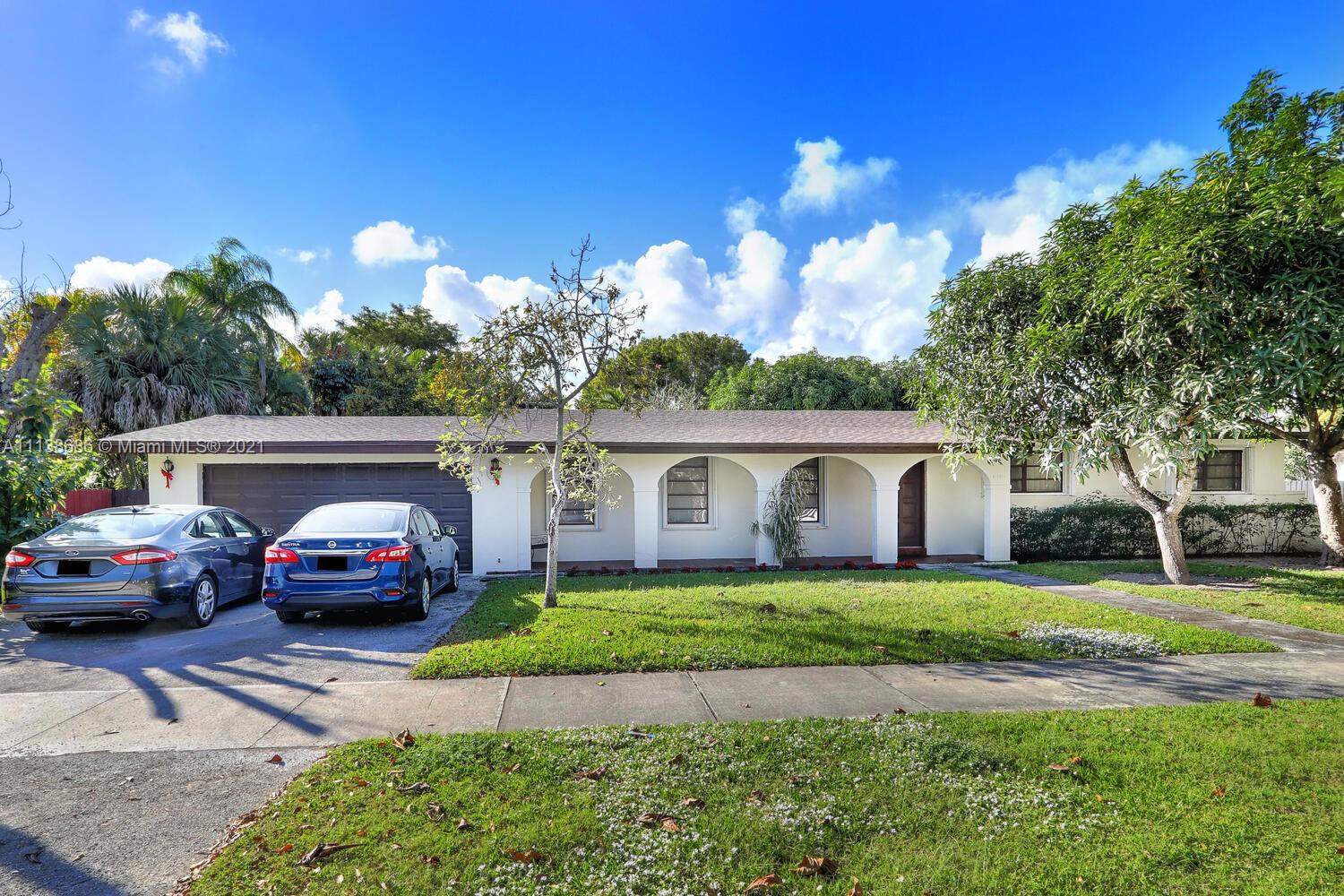 12700 SW 82nd Ave, Pinecrest, FL 33156