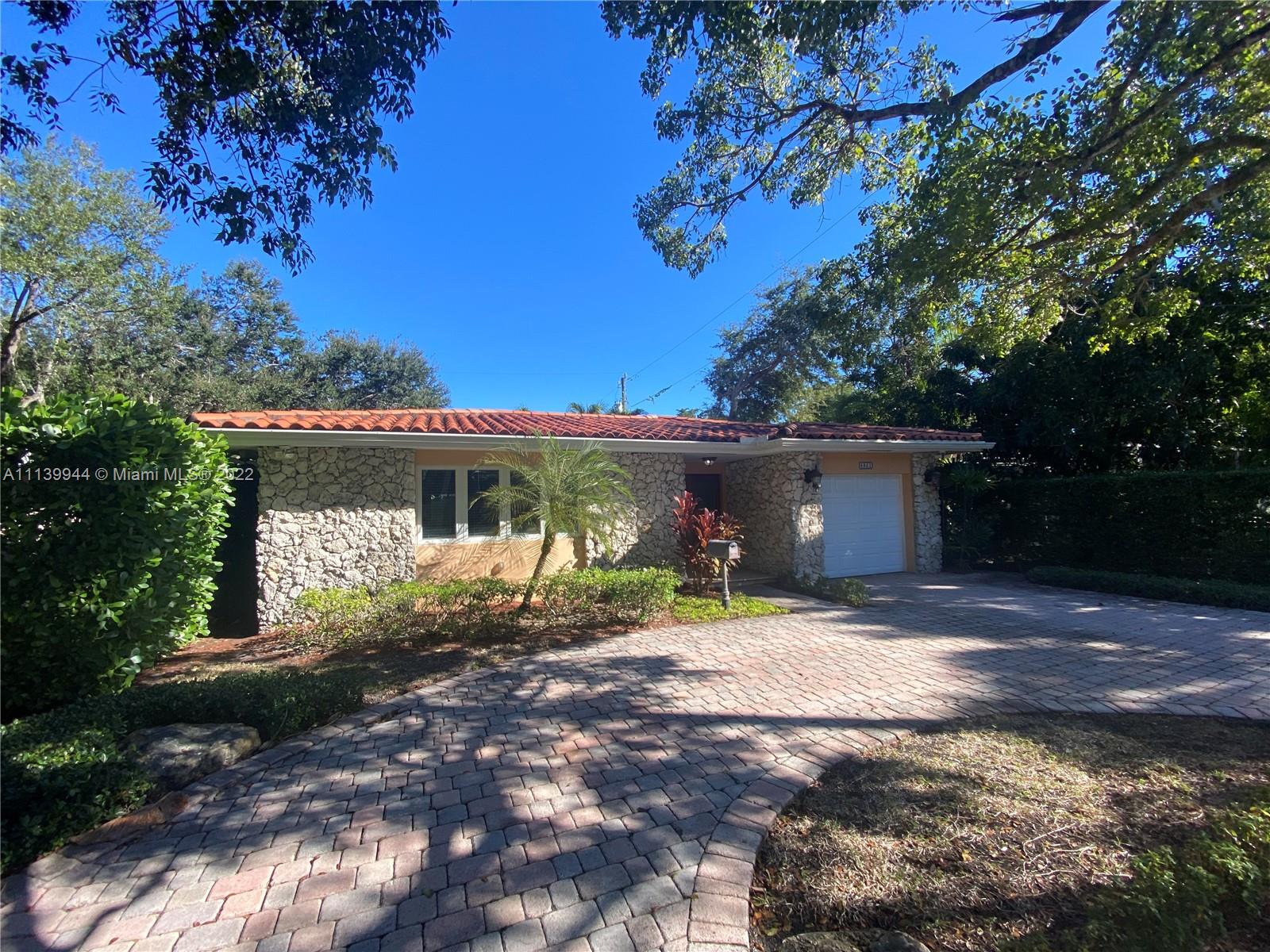4861  Red Rd  For Sale A11139944, FL
