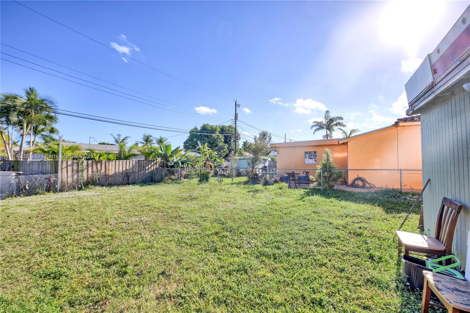 405 TAMIAMI CANAL RD
