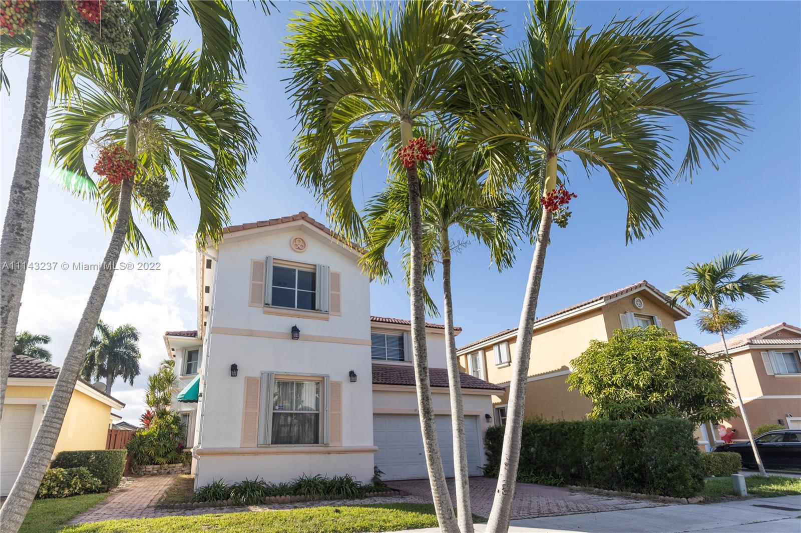 Photo 1 of 11242 156th Pl in Miami - MLS A11143237
