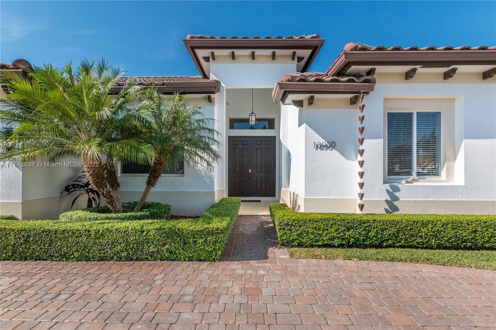Photo 2 of 18960 82nd Ct in Cutler Bay - MLS A11143637