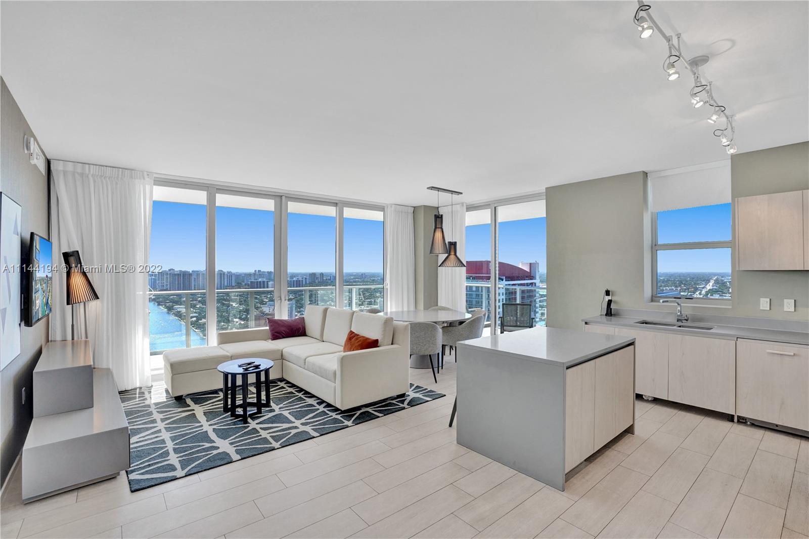 Photo 1 of 4010 Ocean Dr #R3108 in Hollywood - MLS A11144194