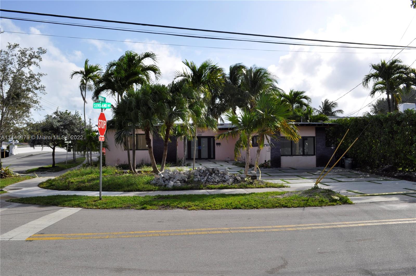 1200  Cleveland Rd  For Sale A11145879, FL