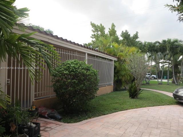 Photo 1 of 2540 78th Ave in Miami - MLS A11145706