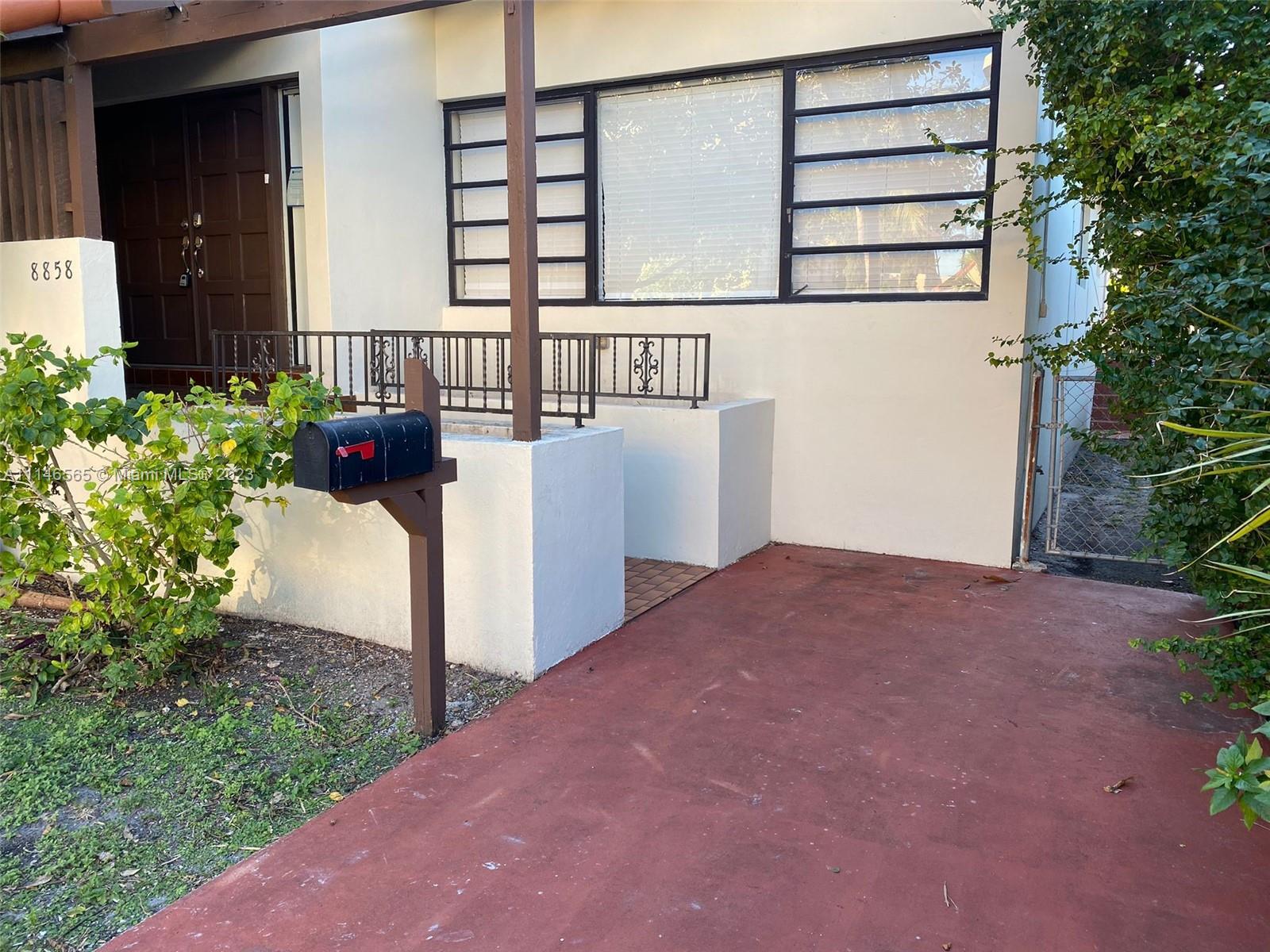8858 Harding Ave, Surfside, FL 33154