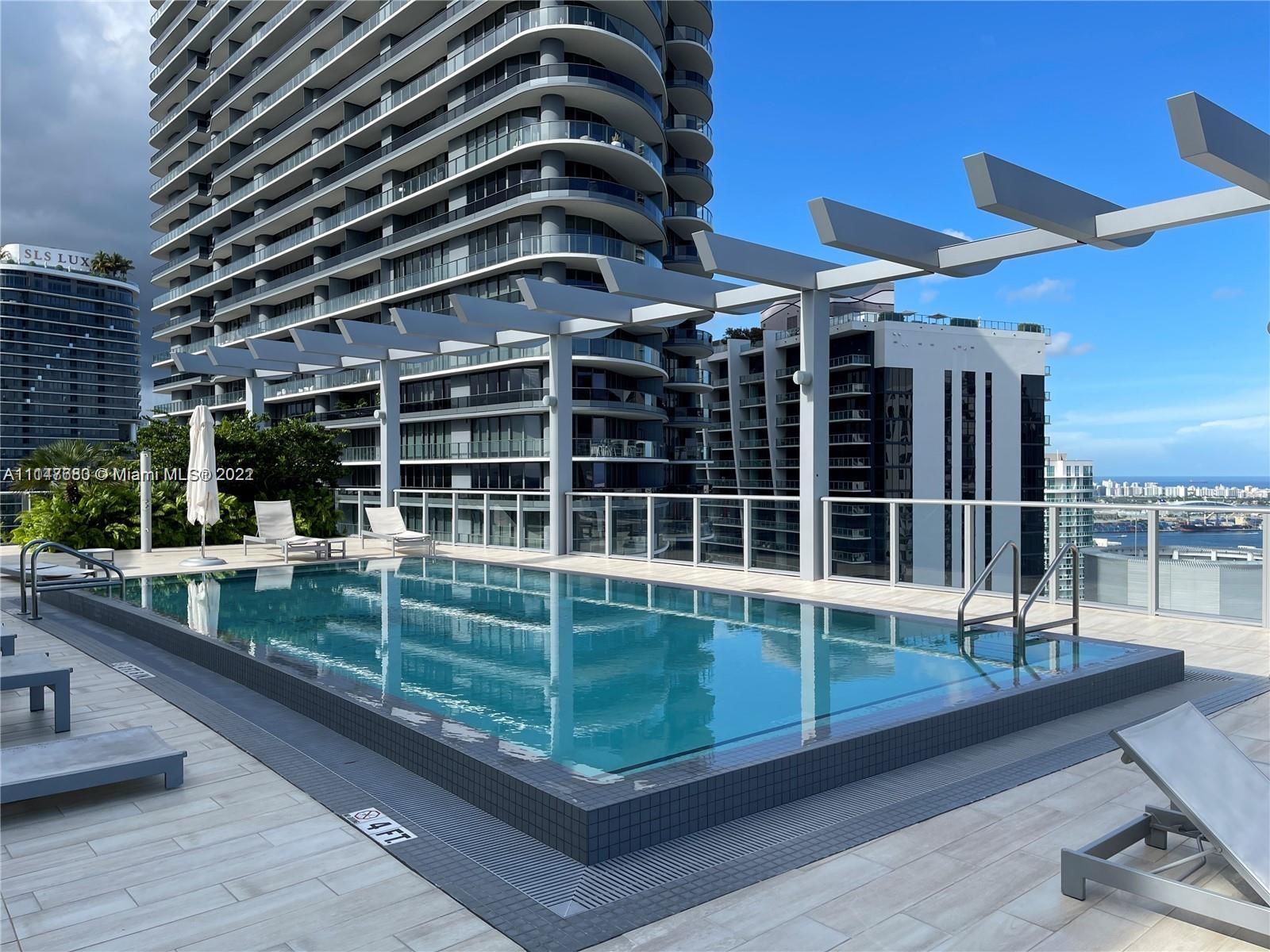 BRICKELL STUDIO AT MILLECENTO BUILDING WITH AMAZING VIEWS FROM THE 40TH FLOOR. WALK TO MARY BRICKELL VILLAGE, RESTAURANTS, BARS AND SHOPS BEAUTIFUL KITCHEN. AMAZING AMENITIES POOL, FITNESS CENTER, MOVIE THEATER, LIBRARY, POOL TABLE, VALET, 24/7 SECURITY. WASHER AND DRYER INSIDE THE UNIT. BEST LOCATION