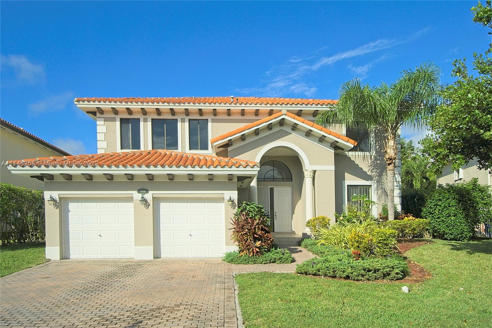 Photo 2 of 18946 76 Ave in Cutler Bay - MLS A11148258