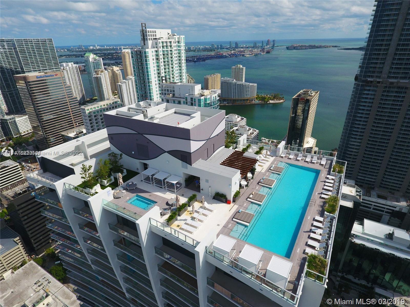 Beautiful apartment in the heart of Brickell, close to all the restaurants and shops, amenities like no other one in the area. Top of the line appliances, two swimming pools, basketball court, children playground, state of the art gym, spa, sauna, roof top theater with a beautiful view of the city.