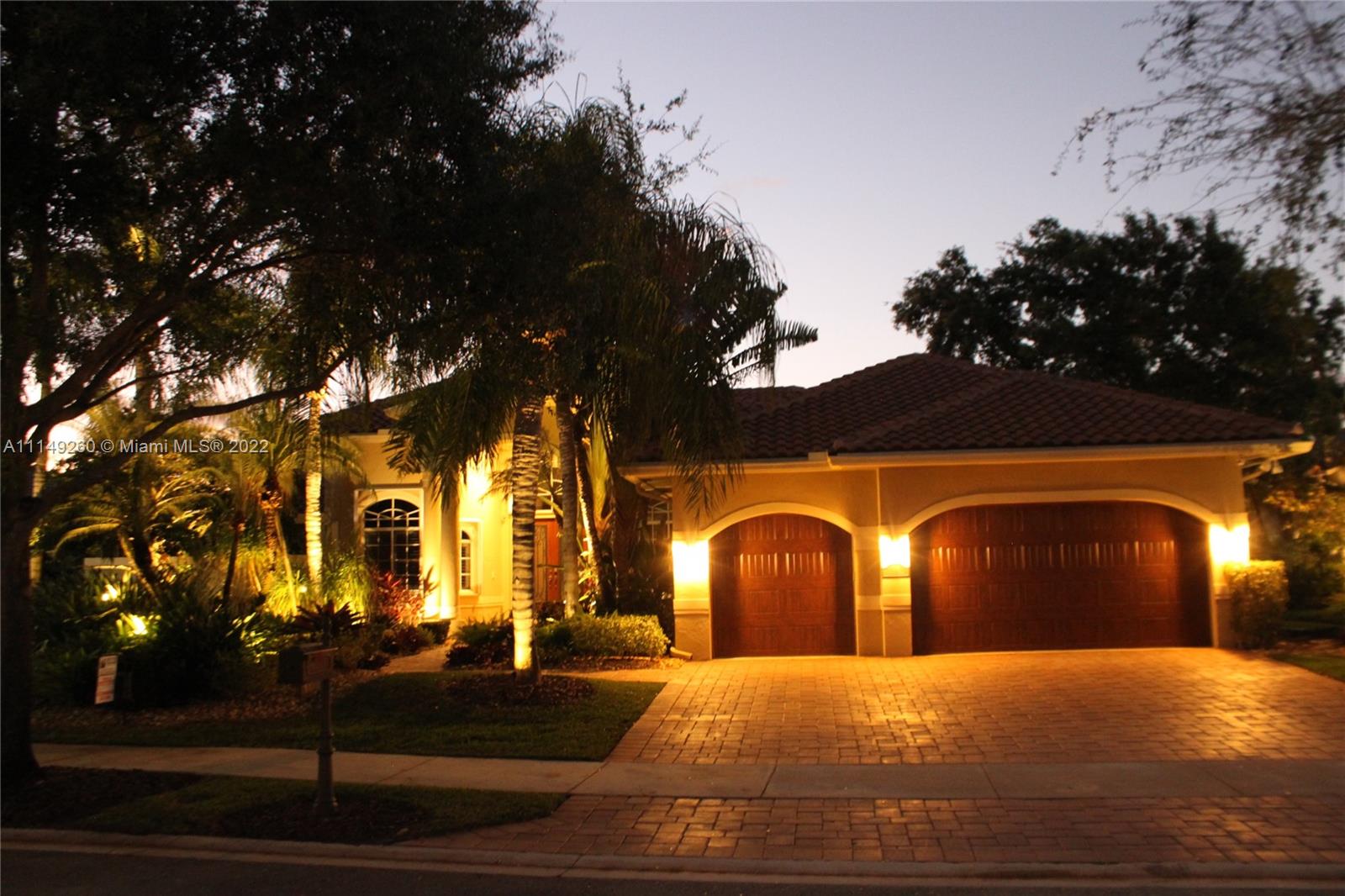 Photo 86 of 108 Dockside Cir in Weston - MLS A11149260