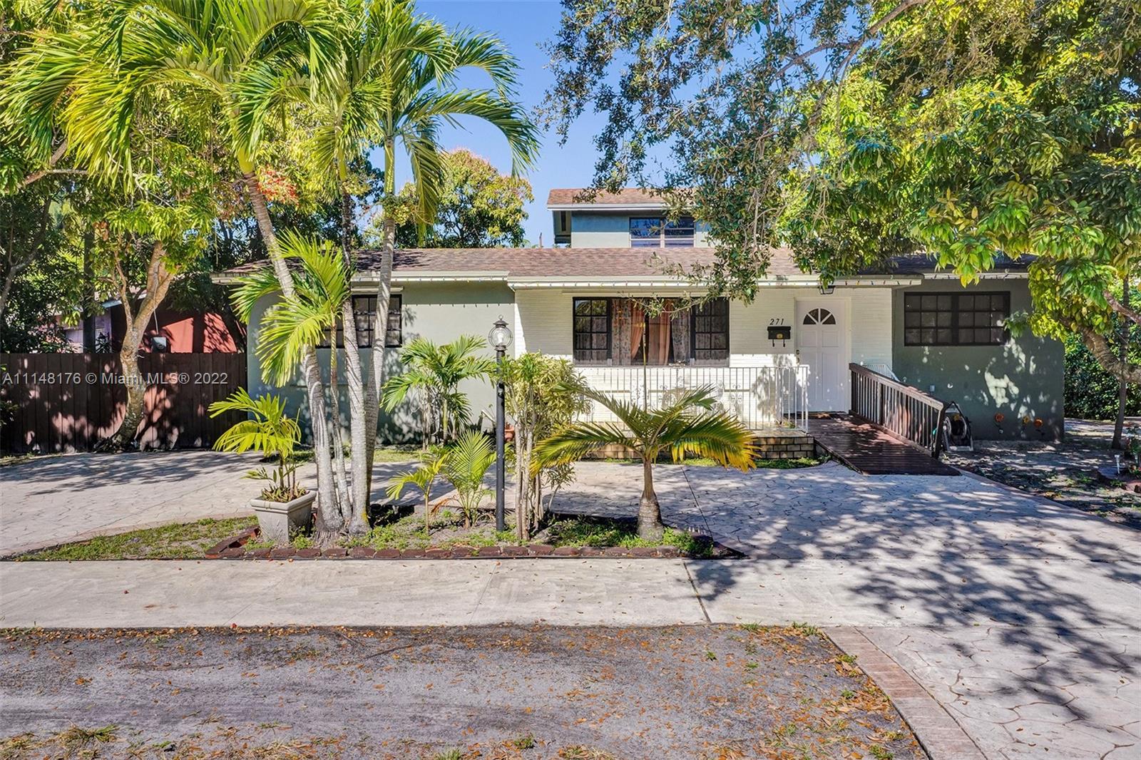 Photo 1 of 271 Glendale Dr in Miami Springs - MLS A11148176