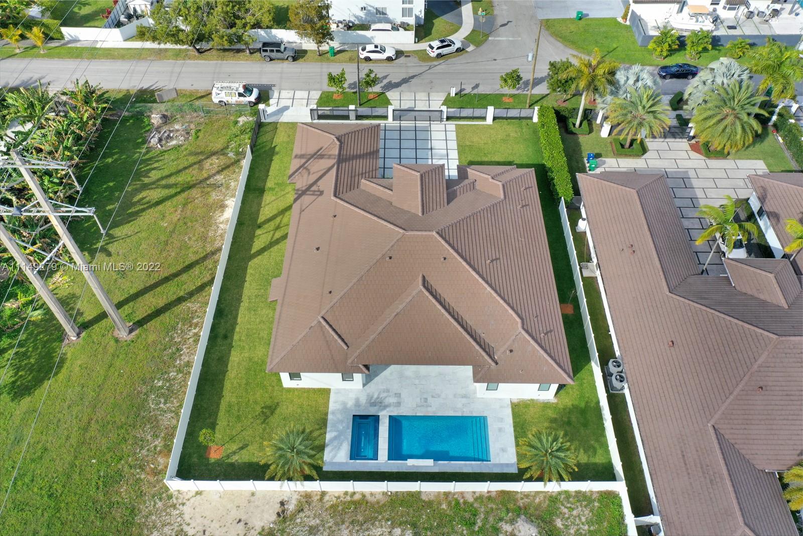 Photo 42 of 13520 36th St in Miami - MLS A11149279