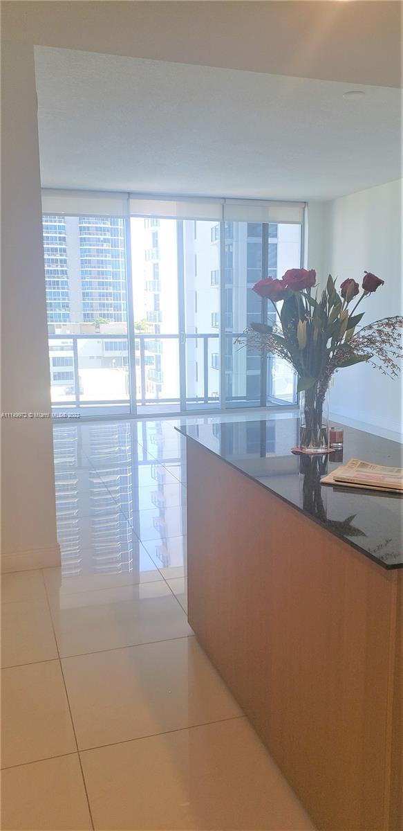 Lovely rental at 1050 Brickell located in the heart of Brickell.
1 Bedroom/1 full Bathrooms plus a nice balcony facing East Skyline.

Porcelain flooring, granite countertop, stainless steel appliances, plenty of cabinet space at the kitchen, washer/dryer, bonus floor to ceiling closet space in living room,  covered assigned parking space. 
Amenities: swimming pool, game room, billiards table, Fitness Center, steam rooms, locker rooms, lounge and party room with kitchen. Walk directly into Mary Brickell Village and Brickell City Center to shop, restaurants & gyms. Steps from Publix , Brickell, Metro Mover & Metrorail.