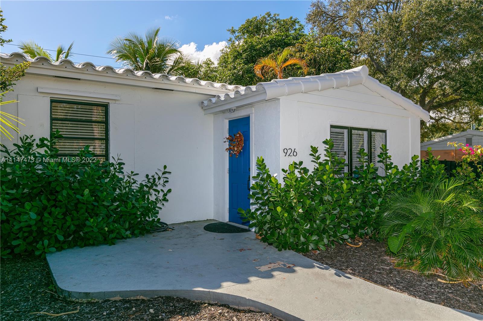 926 SW 21st St  For Sale A11147473, FL
