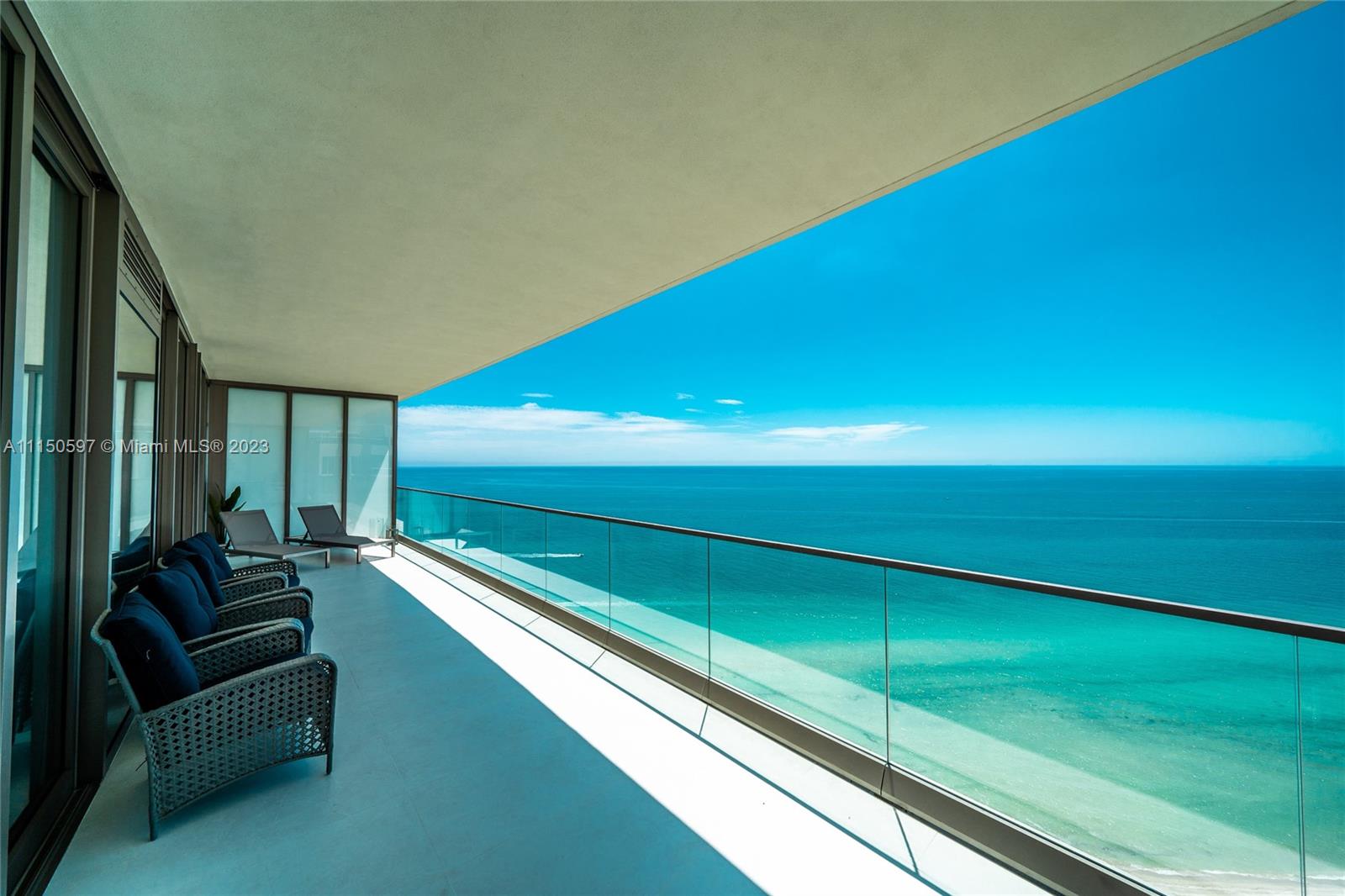 OCEANFRONT BALCONY