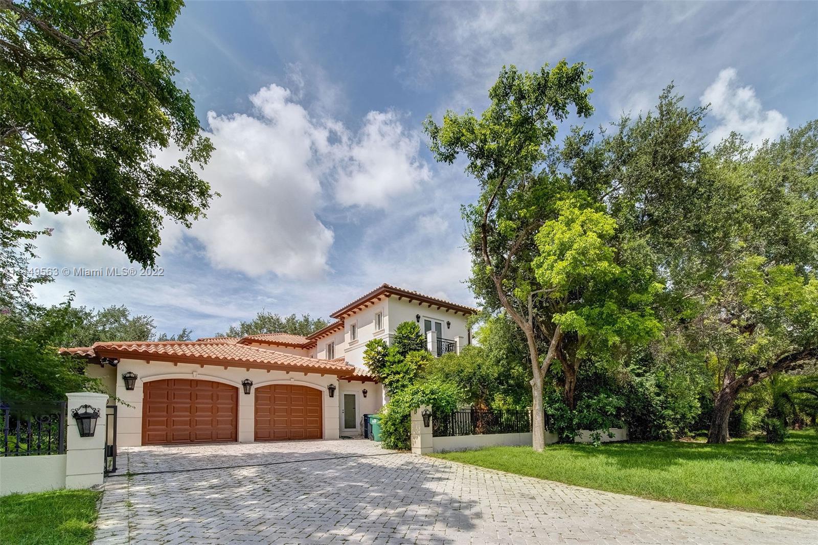 Listing Photo 10