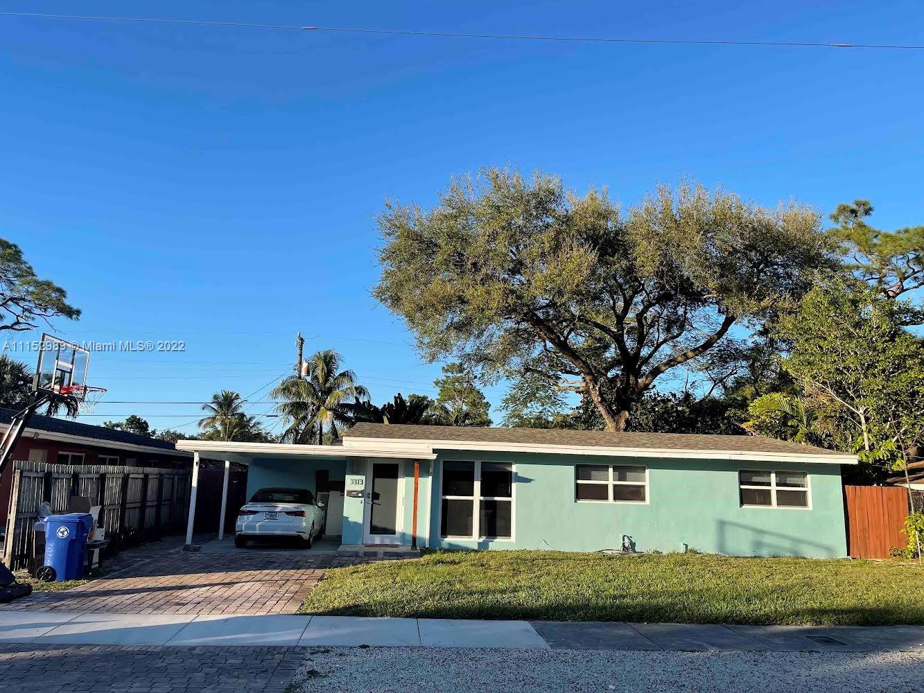 1813 SW 10th Ct  For Sale A11152989, FL