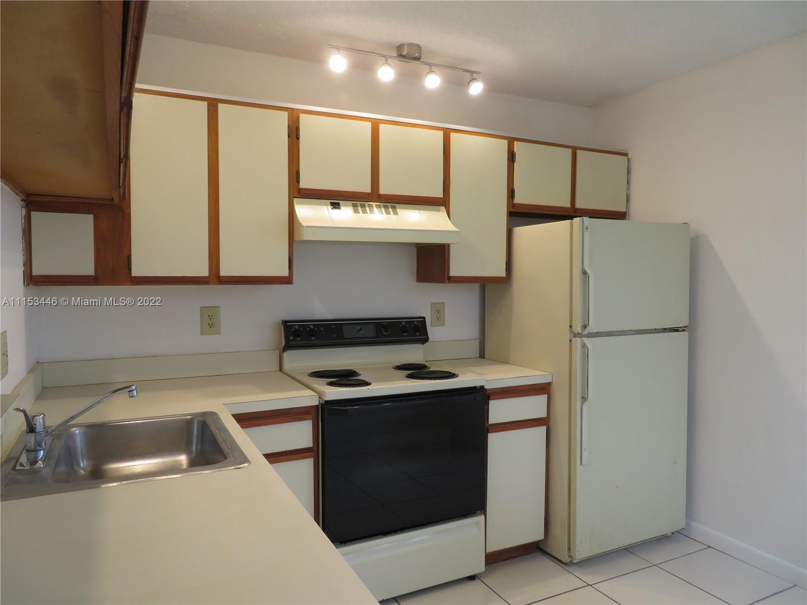 1061 Jefferson Dr 1061D
