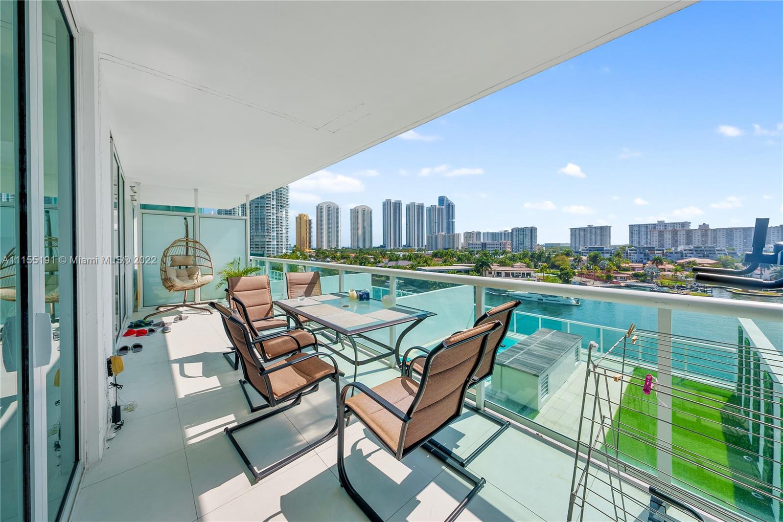 Most desirable model C at 400 Sunny Isles. Unobstructed panoramic water views from this 1 bedroom+ huge Den or 2nd bedroom & 2 full baths unit. Flow-through porcelain white flooring, custom closets, bathroom fixtures &window treatments. European appls. & high tech eco-friendly kitchen. 400 sunny Isles offers private marina, pool& lounge overlooking the bay, spa, fitness center, tennis court, restaurant & an owner's shuttle to beach with fullservice upon arrival. Unit is currently vacant and ready to move-in.