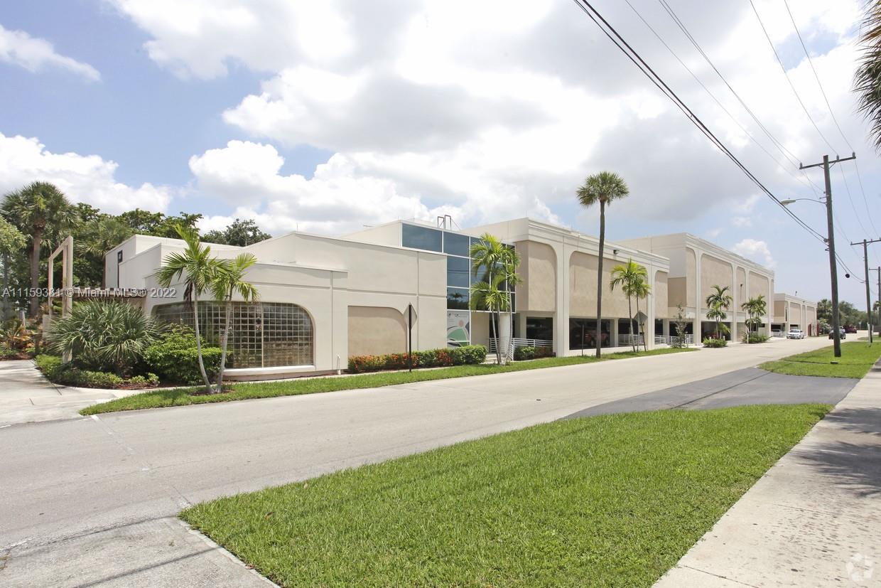 4101 S Hospital Dr 16, Plantation, FL 33317
