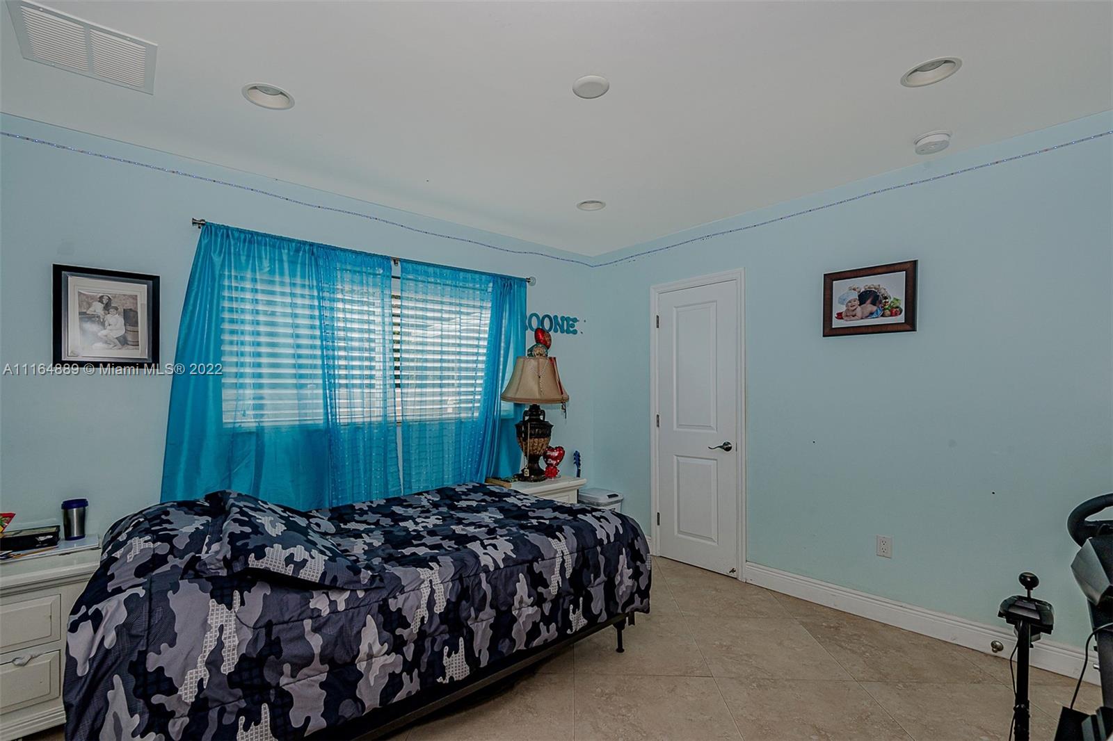Listing Photo 24