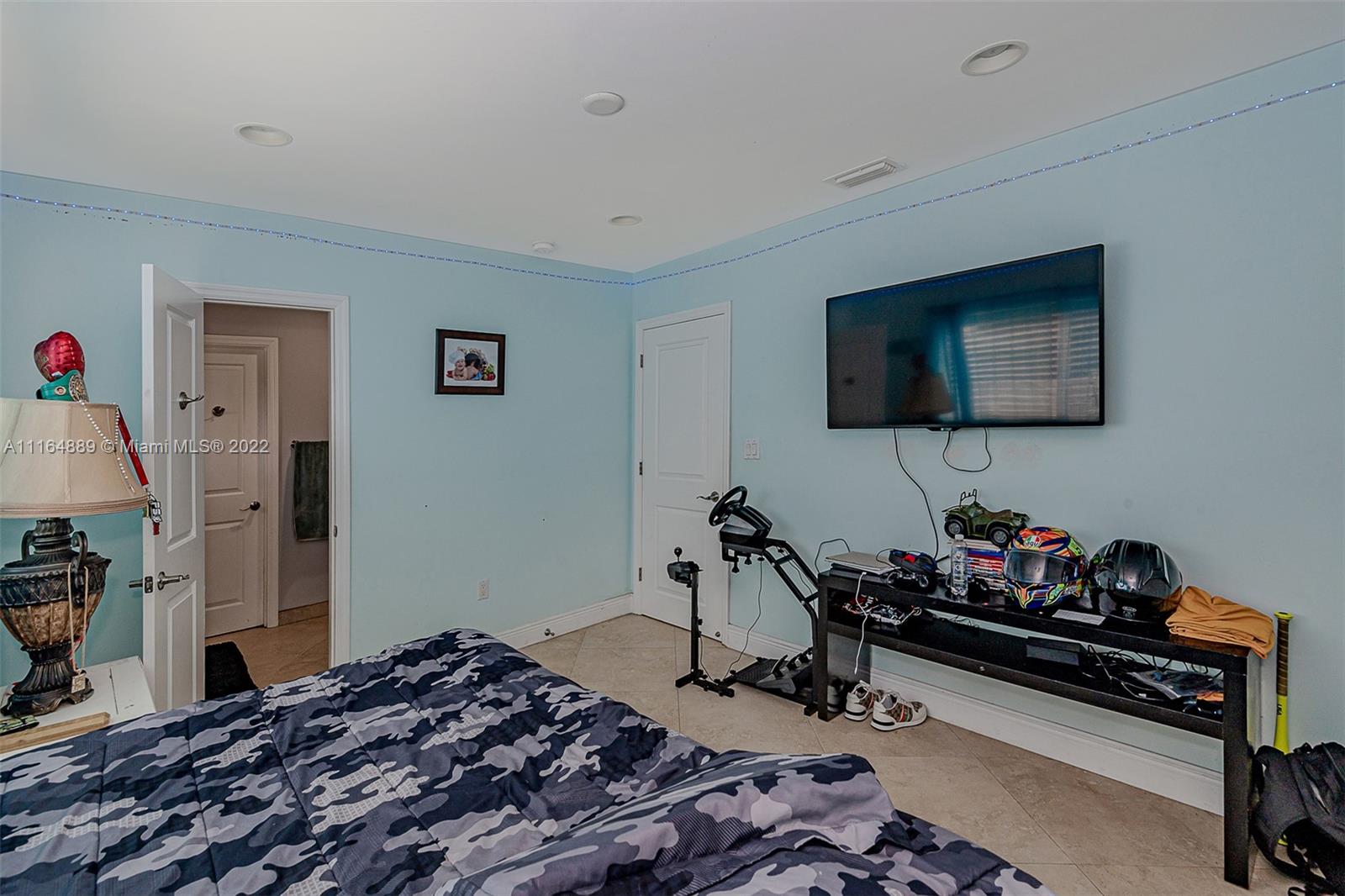 Listing Photo 25